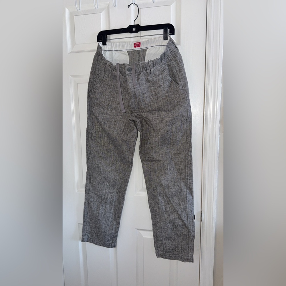 Levi's Men's Gray Textured Chino’s